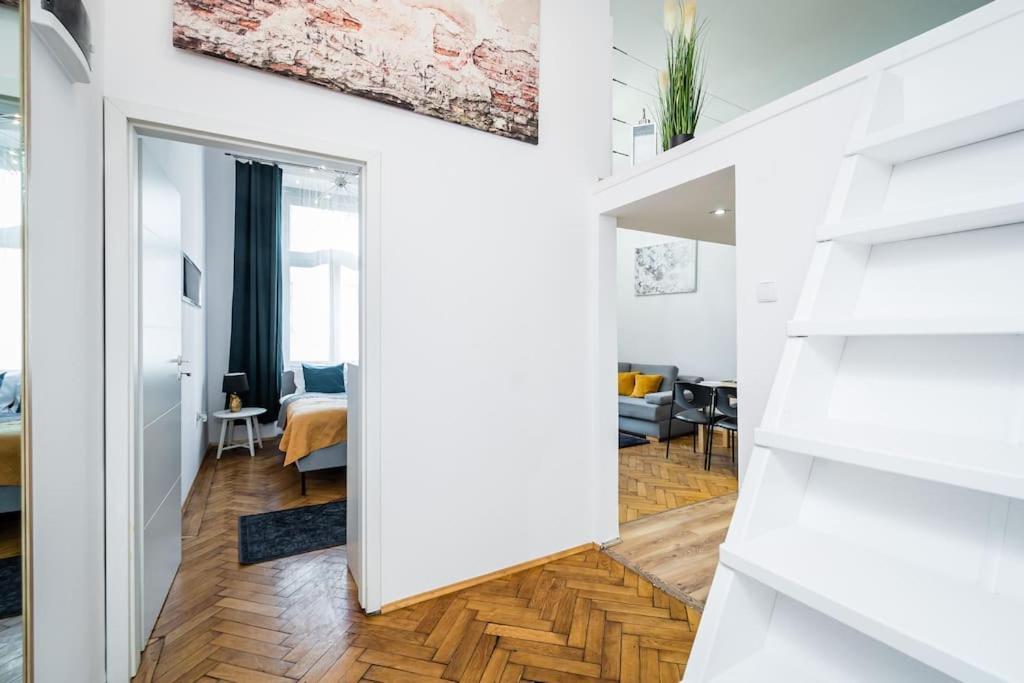 Royal City Apartment 40 M2 クラクフ エクステリア 写真