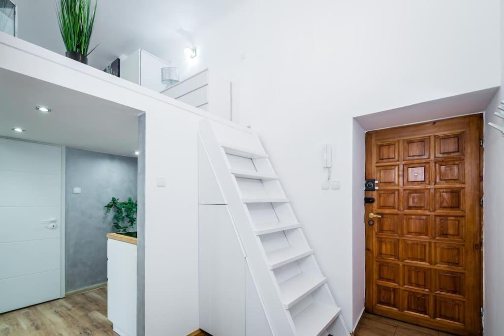 Royal City Apartment 40 M2 クラクフ エクステリア 写真