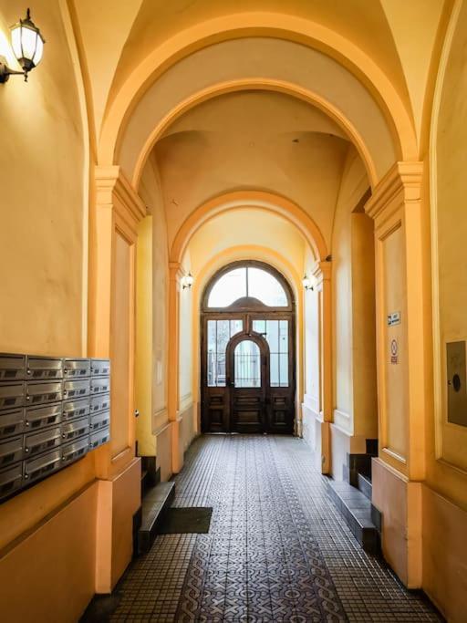 Royal City Apartment 40 M2 クラクフ エクステリア 写真